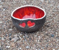 BOWL WITH HEARTS