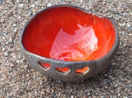 BOWL WITH HEARTS